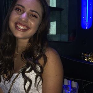 Meet your Posher, Melina